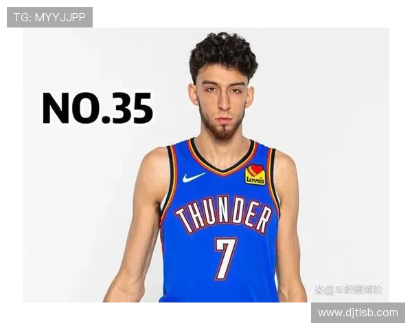 切特·霍姆格伦无球掩护制造错位，拉开雷霆内线空间效率提升